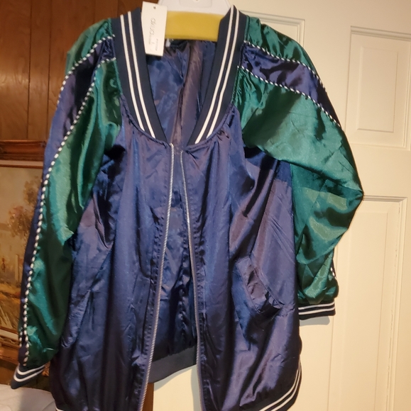 jacket - Picture 2 of 3